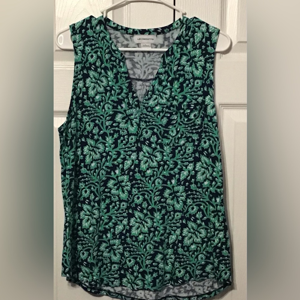 Liz Claiborne sleeveless top. Size Large